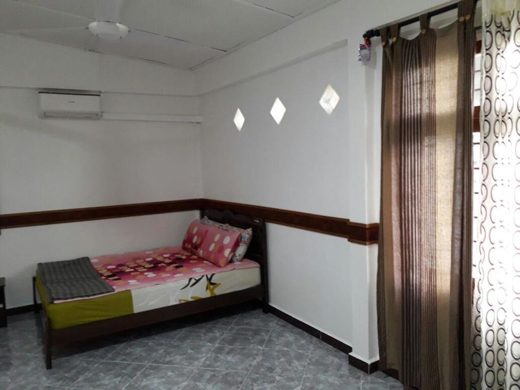 Nur Muslim Homestay At Кота-Бару Екстер'єр фото
